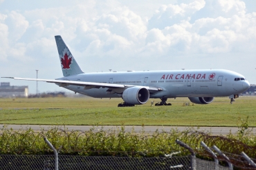 C-FRAM (cn 35250) Boeing 777-333ER