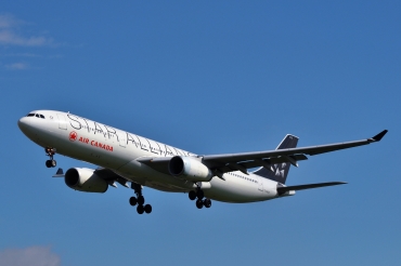 C-GHLM (419) 2001 Airbus A330-343