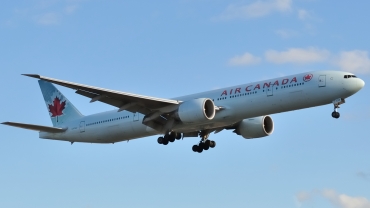 C-FIUV (cn 35248) Boeing 777-333ER