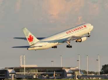 C-FCAF (cn 24084) Boeing 767-375ER