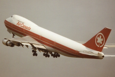 C-FTOC (cn 20015) Boeing 747-133