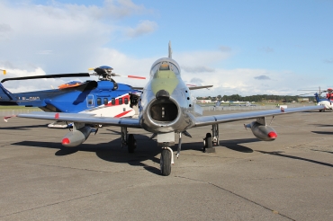 53-1082 (202-11) 1953 North American F-86F Sabre