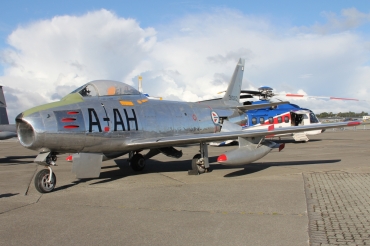 53-1082 (202-11) 1953 North American F-86F Sabre