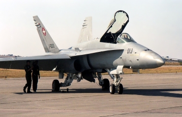 J-5013 (1357/SFC013) McDonnell Douglas F/A-18C Hornet