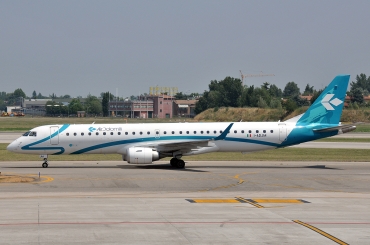 I-ADJM (cn 19000258) Embraer 190-200LR