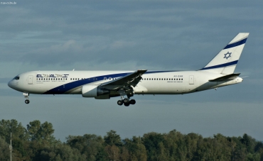 4X-EAR (26262) 1995 Boeing 767-352(ER)