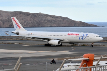 EC-LXR (1097) 2010 Airbus A330-343