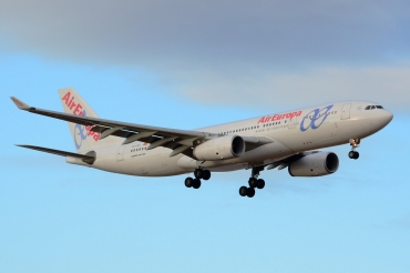 EC-MAJ (992) 2009 Airbus A330-243