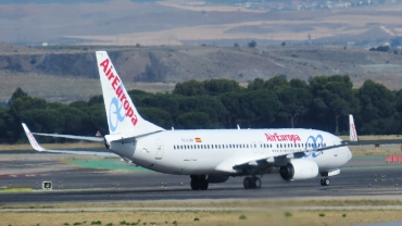 EC-LXV (cn 36594) Boeing 737-85P