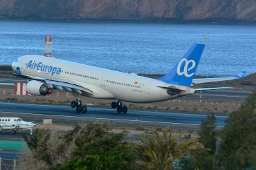 EC-JZL (cn 0814) Airbus A330-202