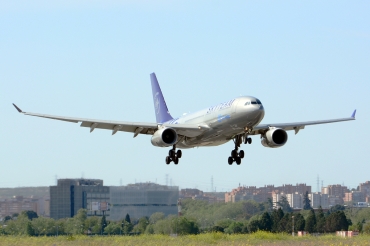 EC-LQP (526) 2003 Airbus A330-243