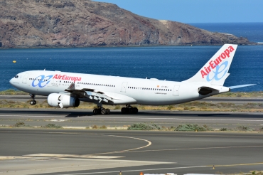 EC-MAJ (992) 2009 Airbus A330-243
