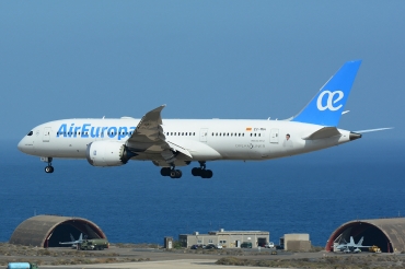 EC-MIH (cn 36413) Boeing 787-8