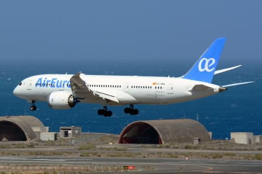 EC-MNS (36417) 2017 Boeing 787-8 Dreamliner