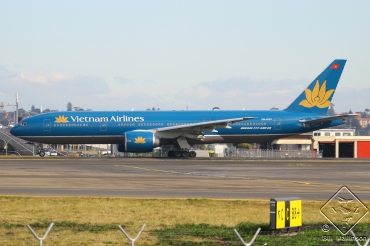 VN-A151 (27608) 1998 Boeing 777-2Q8(ER)