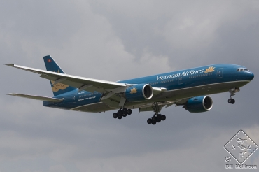 VN-A146 (33505) 2004 Boeing 777-26K(ER)