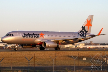 VH-VFV (5858) 2013 Airbus A320-232(WL)