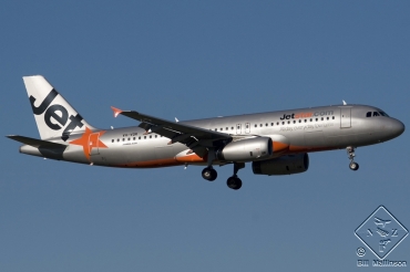VH-VQR, (cn 2526), Airbus A320-232