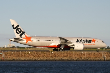 VH-VKD (36229) 2013 Boeing 787-8 Dreamliner