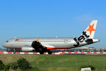 VH-VQZ (2292) 2004 Airbus A320-232