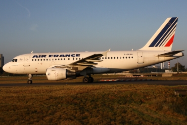 F-GRXA (1640) 2001 Airbus A319-111