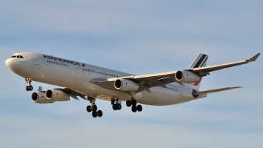 F-GLZK, (cn 207), Airbus A340-313