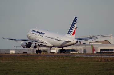F-GRHY (1616) 2001 Airbus A319-111