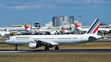 F-GTAH (1133) 1999 Airbus A321-211