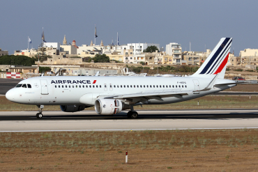 F-HEPG (5802) 2013 Airbus A320-214(WL)