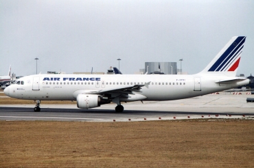 F-GFKI (062) 1989 Airbus A320-211
