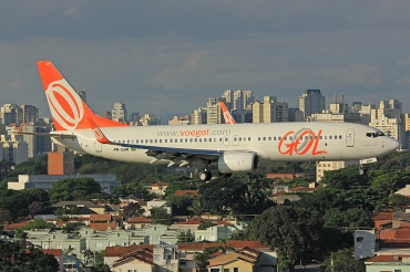 PR-GUH (cn 35843) Boeing 737-8EH(WL)