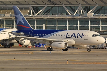 CC-CZS, (cn 3642), Airbus A318-121