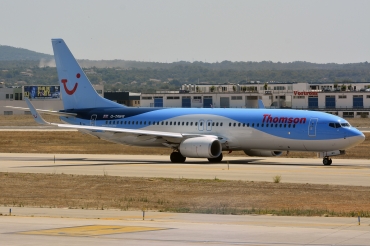 G-TAWR (37256) 2013 Boeing 737-8K5(WL)