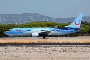 G-FDZA (35134) 2007 Boeing 737-8K5 WL