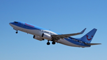 G-FDZR (35145) 2009 Boeing 737-8K5(WL)