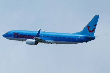 G-FDZZ (cn 37262) Boeing 737-8K5