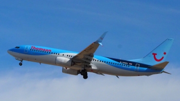 G-TAWU (37263) 2014 Boeing 737-8K5(WL)