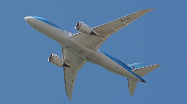 G-TUIA (34422) 2013 Boeing 787-8 Dreamliner