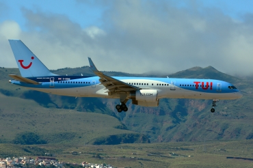 G-OOBE (33100) 2003 Boeing 757-28A WL