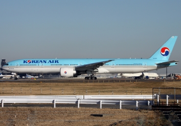 HL8218 (37649) 2011 Boeing 777-3B5ER