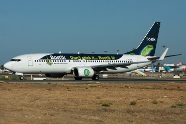 F-GZHG (30650) 2002 Boeing 737-8K2(WL)