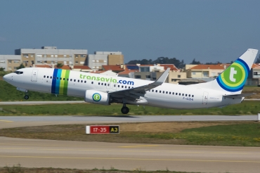 F-GZHI (36120) 2013 Boeing 737-86J WL