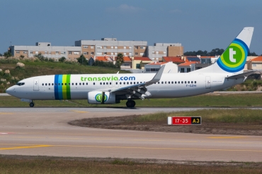 F-GZHI (36120) 2013 Boeing 737-86J WL