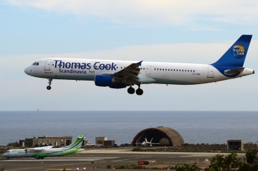 OY-VKB (1921) 2003 Airbus A321-211