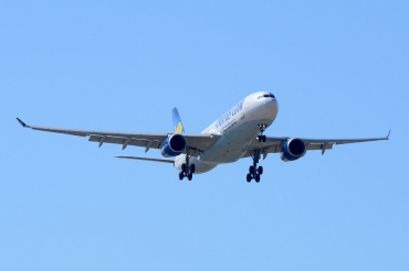 OY-VKH (356) 2000 Airbus A330-343