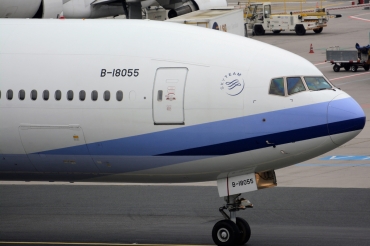 B-18055, (cn 41823), Boeing 777-36N/ER