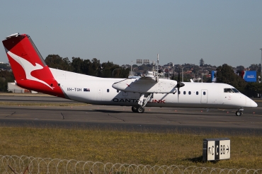 VH-TQH (597) 2003 Bombardier Dash 8-Q315
