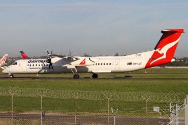 VH-LQF (4375) 2011 Bombardier Dash 8-Q402