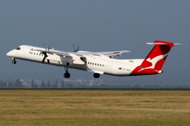 VH-QOH (4132) 2006 Bombardier Dash 8-Q402