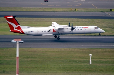 VH-QOT (4269) 2009 Bombardier Dash 8-Q402